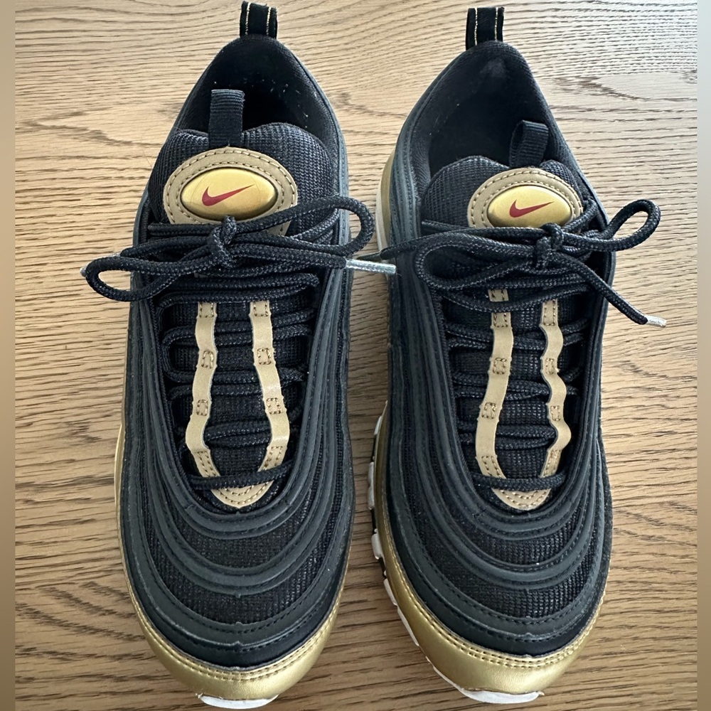 Nike air max 97 Qs black and metallic gold / red check size 6 men’s/ women’s 7.5